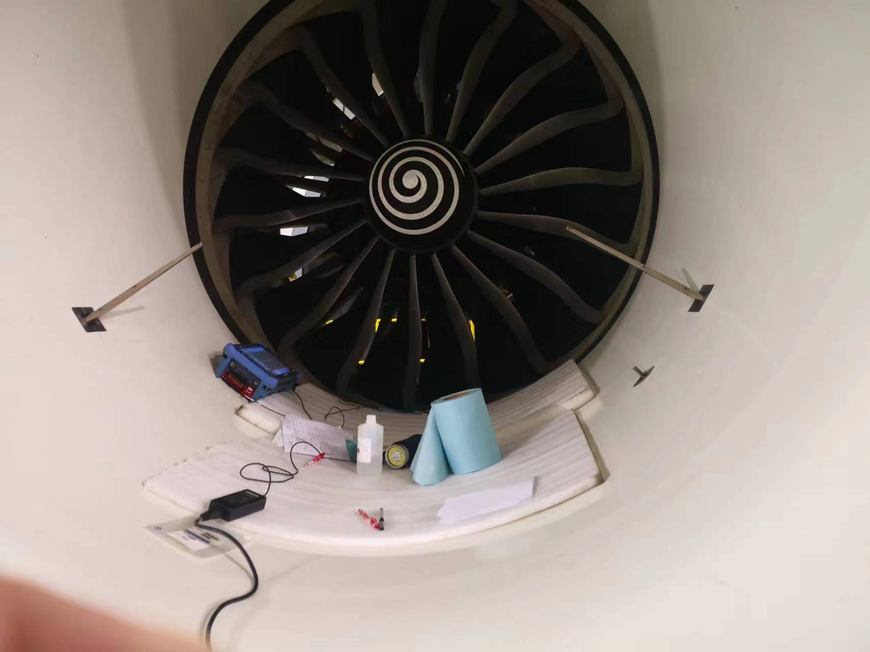 迎接挑戰(zhàn)，鈞測為某航空發(fā)動機葉片探傷