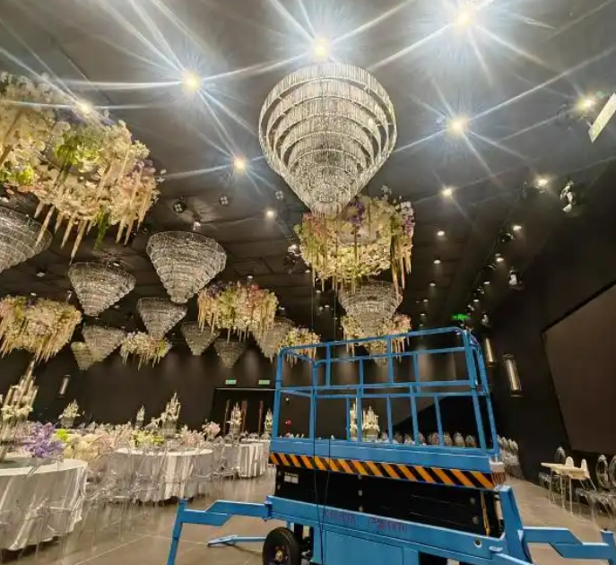 吊燈現(xiàn)場圖